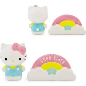 Hello Kitty Pink and Blue Good Vibes Shaker Set